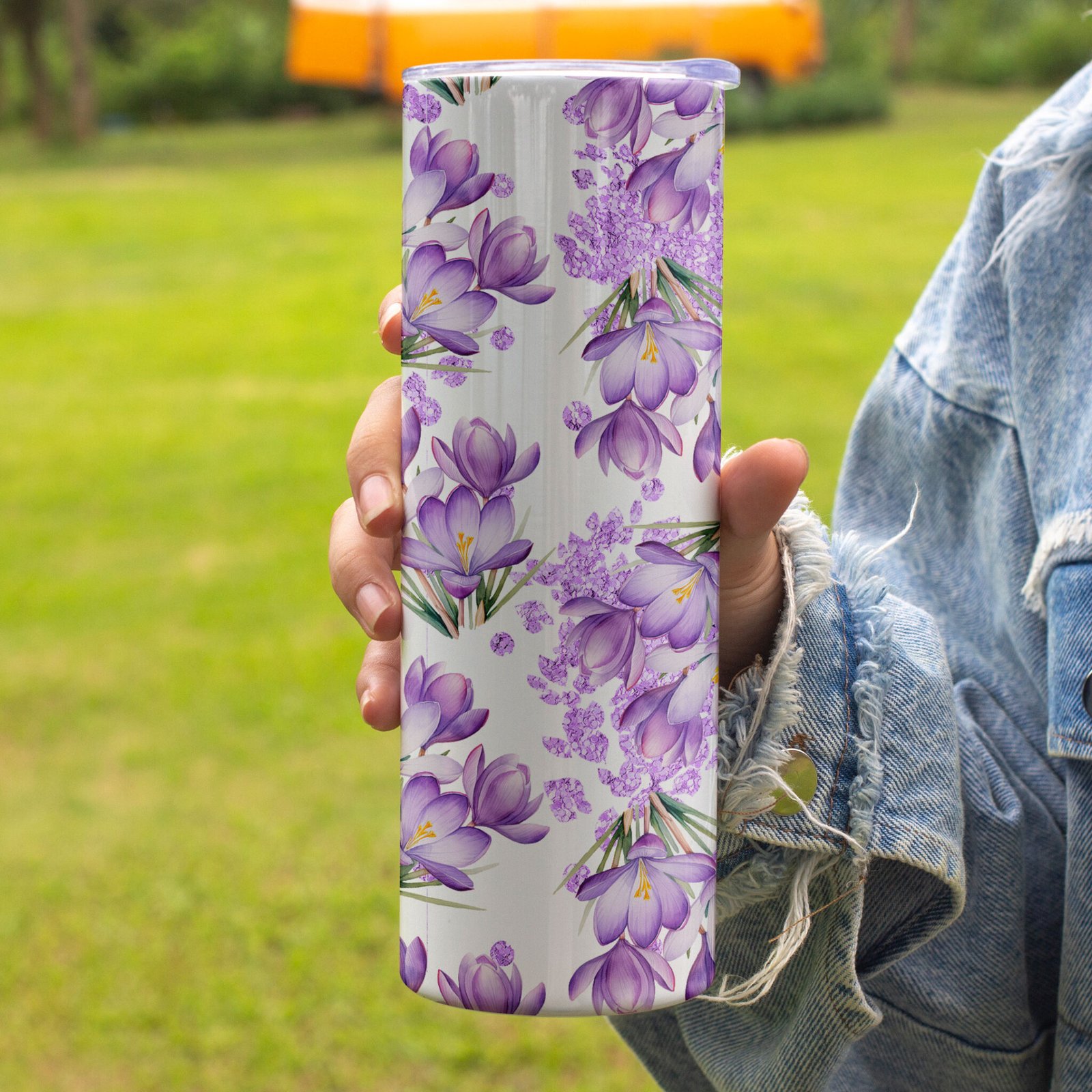 Tumbler 20oz fleurs violettes personnalisé by La Crafty House